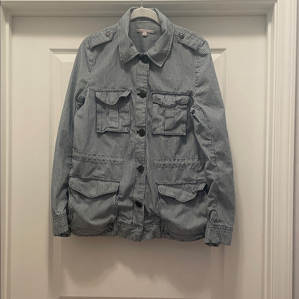 GAP Striped Utility Jacket in Navy and‎ White